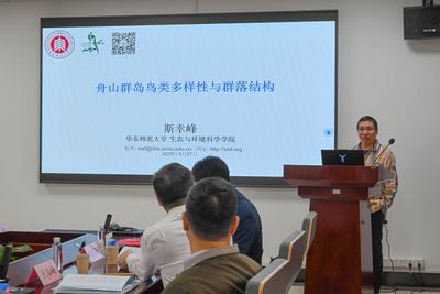 8-2斯幸峰教授汇报.jpg